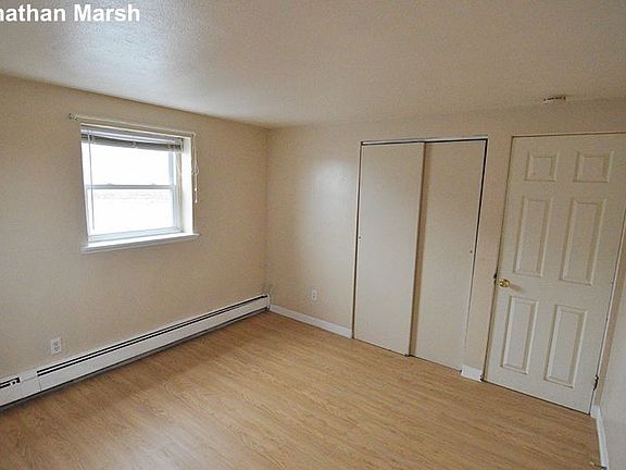 3rd image of 18 Essex St #B