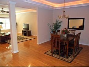 4th image of 121 Westin Parc #10