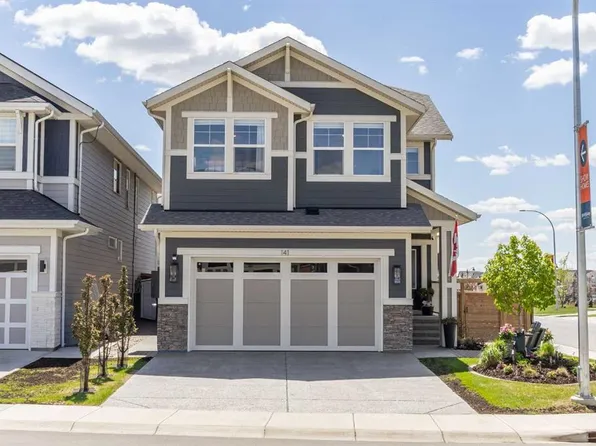 141 N Magnolia Mnr SE, Calgary, AB T3M 2X4