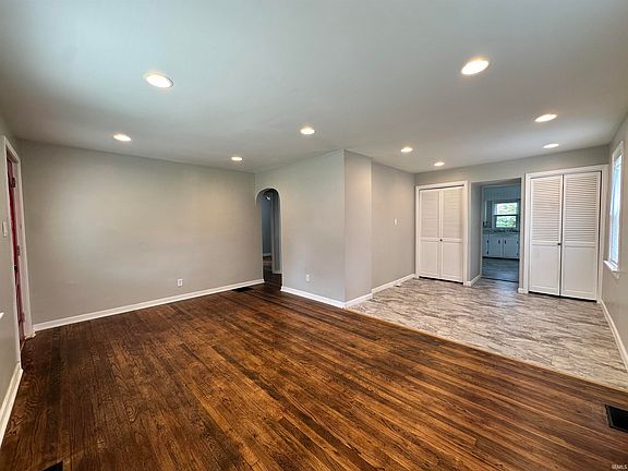 5th image of 1907 Oakland Ave
