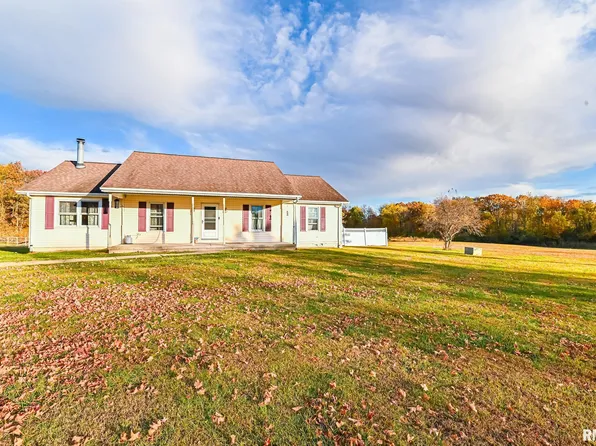 8810 S Mapleton Rd, Mapleton, IL 61547