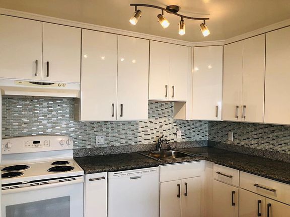 2nd image of 908 Corbett Ave APT 5
