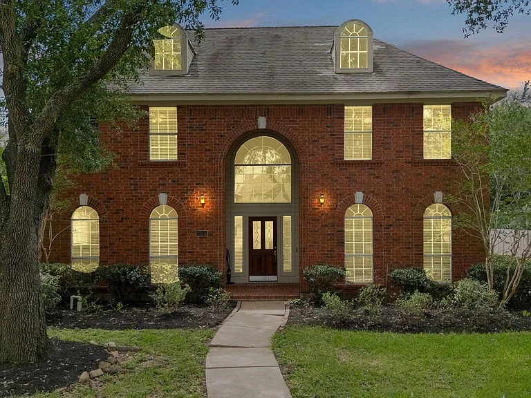 3214 Richland Dr — Photo 3