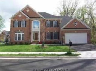8109 Westchester Dr, Vienna, VA 22182