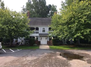 613 Curzon Ct APT 103, Howell, MI 48843