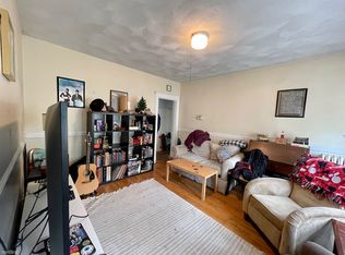 97 Kilsyth Rd #3R, Boston, MA 02135