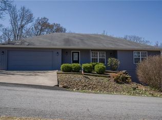 4 Worstead Ln, Bella Vista, AR 72715