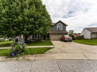 4621 Driftwood Ln, Greenwood, IN