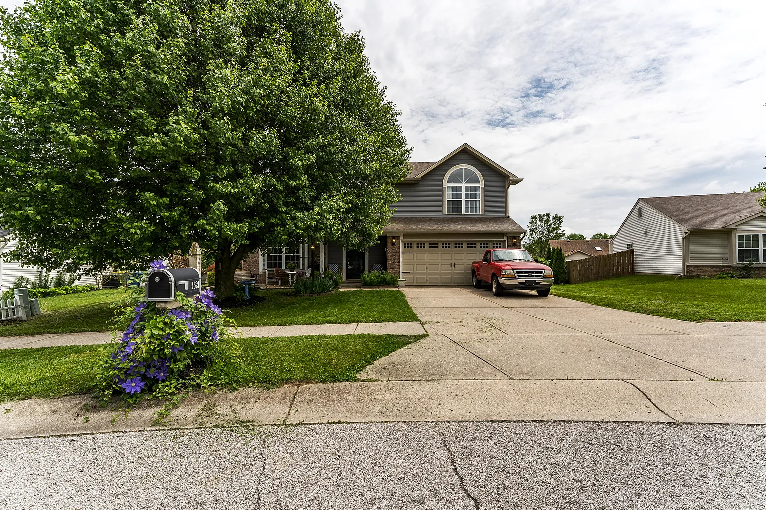 4621 Driftwood Ln photo 1