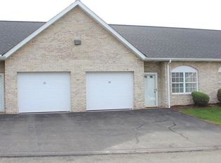 26 Elena Ave, New Kensington, PA 15068