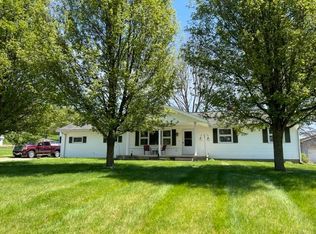 7776 Meadow Dr, Nashport, OH 43830