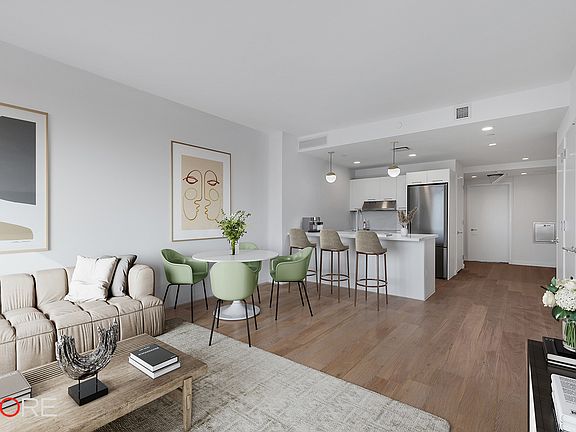 4th image of 211 W 29th St #23