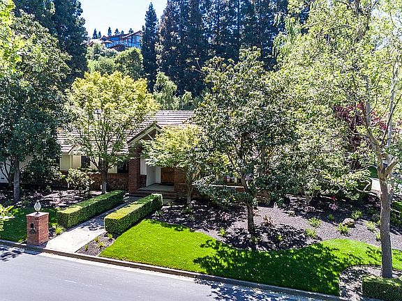 3rd image of 5146 Blackhawk Dr