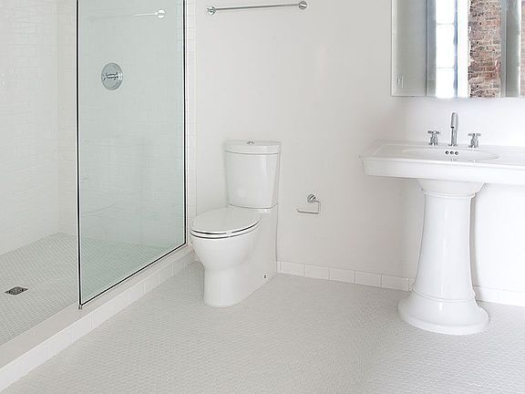 Rice Mill Lofts | Bathroom