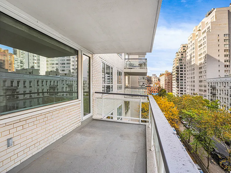200 E 66th St #C702 — Photo 2