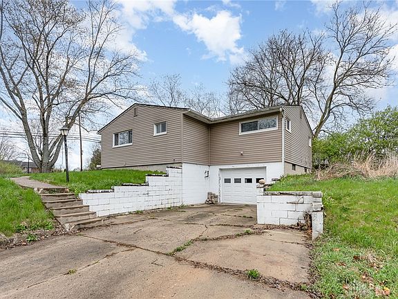 2nd image of 1186 Steven Circle Dr