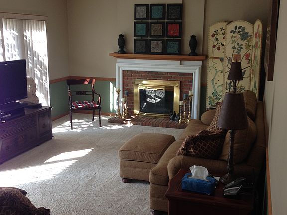 New Shaw carpet throughout 