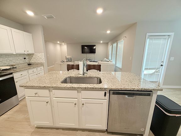 5th image of 10611 Burlington Estates Dr