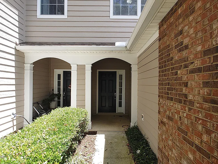 11225 Campfield Cir — Photo 3