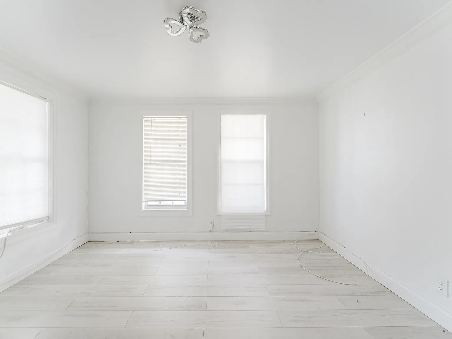 3 bed, 2100 sqft, $8,500 — Photo 3