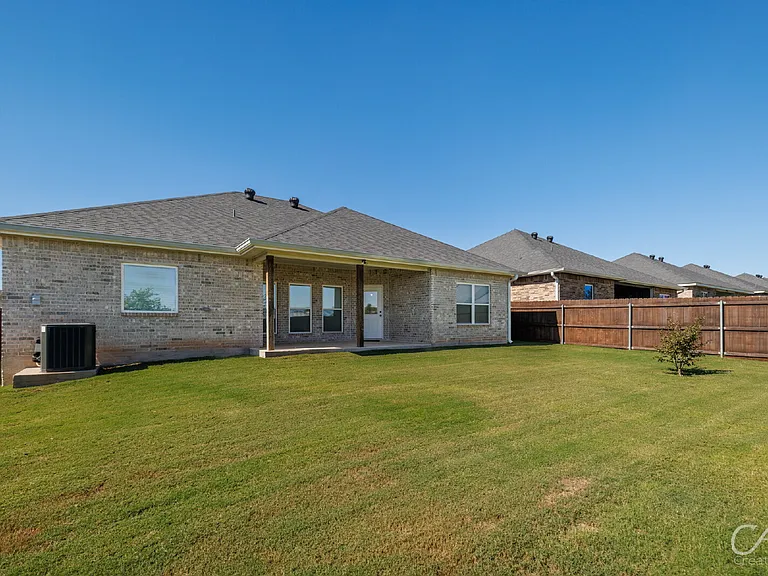 7325 Wildflower Way — Photo 32