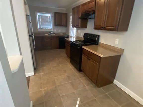 4th image of 2397 Sandy Plains Rd