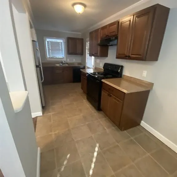 2397 Sandy Plains Rd — Photo 4