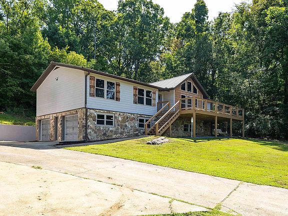 4th image of 8987 Jade Lake Rd E