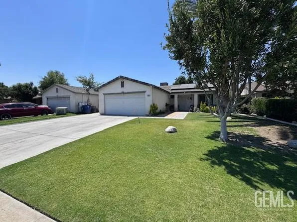 7409 Cross Glade St, Bakersfield, CA 93307