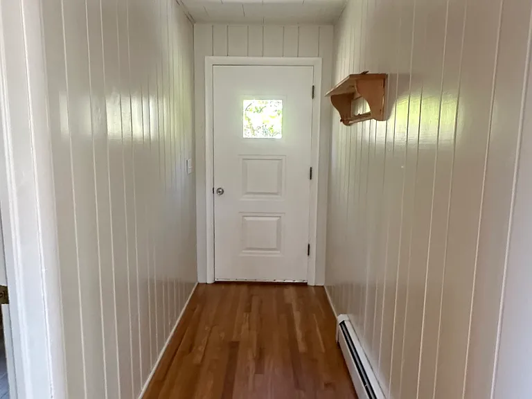 5 Haddons Entry — Photo 3