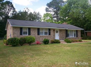 605 Crestview Dr, Bennettsville, SC 29512