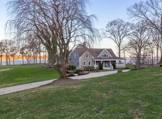 1 Piper Ln, Head Of Harbor, NY 11780