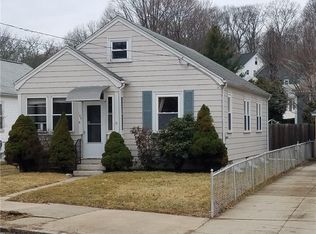 146 Gentian Ave, Providence, RI 02908