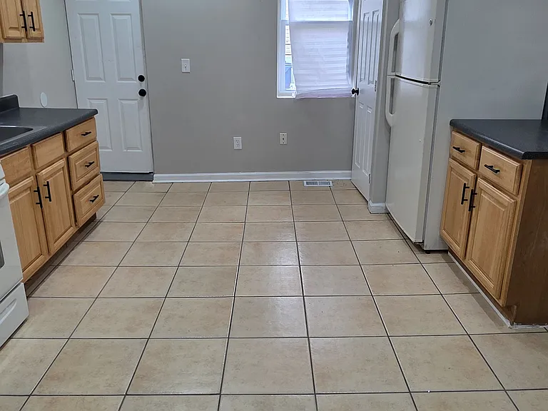 236 N Milton Ave — Photo 4