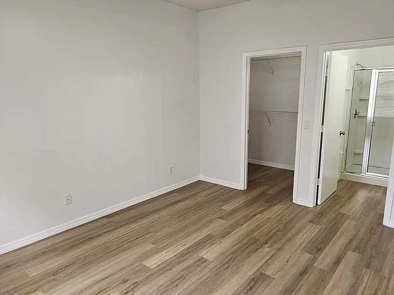 13117 Summerton Dr — Photo 12