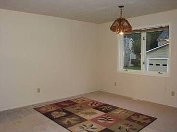 5th image of 1827 Hankins Dr