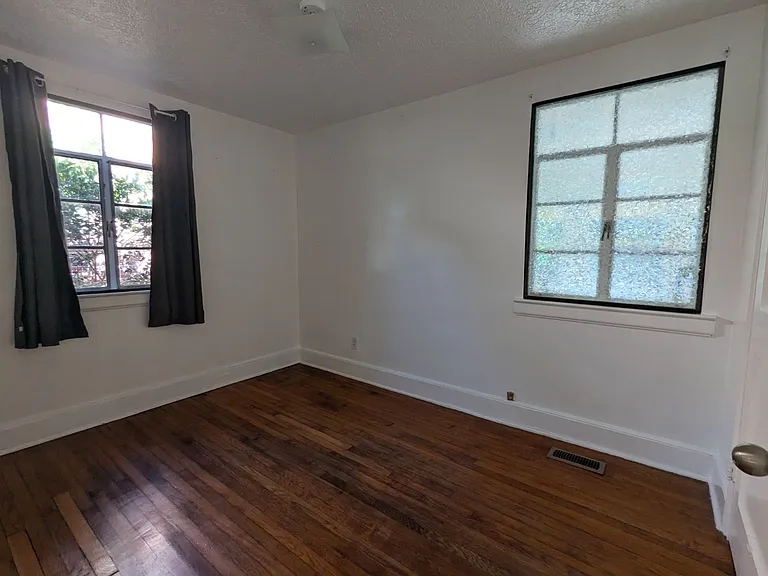 1504 Juniper St — Photo 22