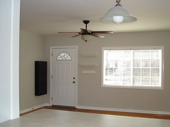 3rd image of 3106 E 26th St