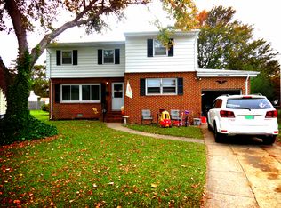 5320 Roslyn Dr, Norfolk, VA 23502