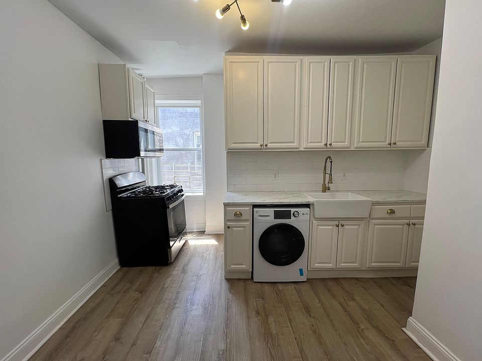 1st image of 11-15 Gifford Ave #5E