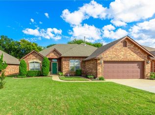 4220 Mackenzie Dr, Moore, OK 73160