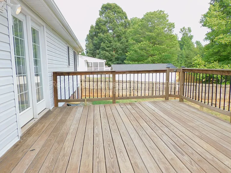 2804 Mitchell Wood Dr — Photo 23
