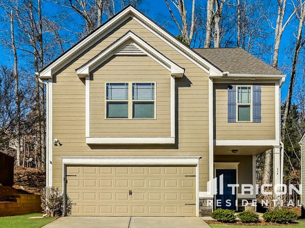 216 Stillwood Dr
