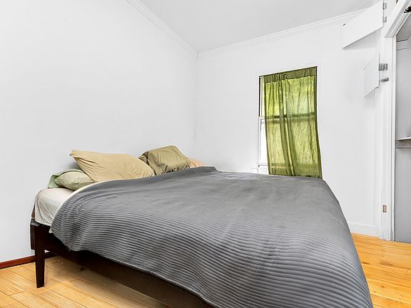 5th image of 289 21st St #1B