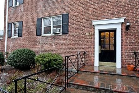2nd image of 1833 Palmer Ave APT 1J