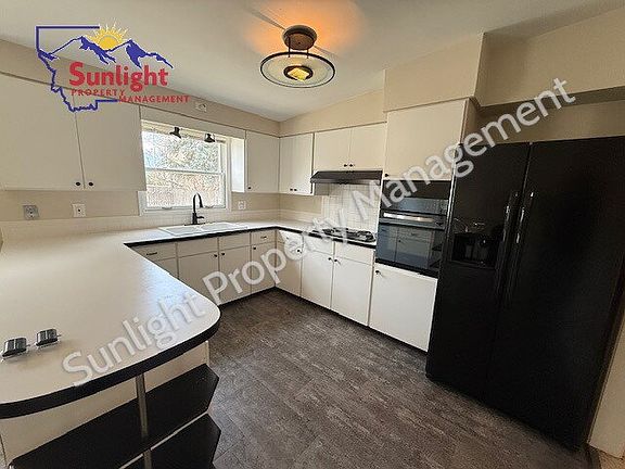 5th image of 2615 Treasure Dr