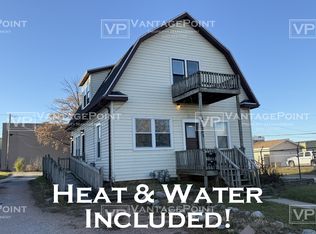 1442 S Chestnut Ave, Green Bay, WI 54304