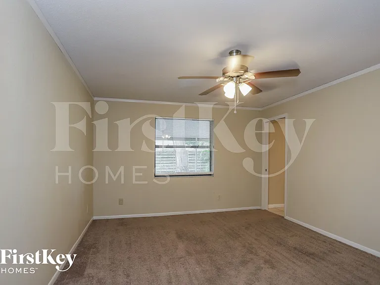 9923 57th Way N — Photo 11