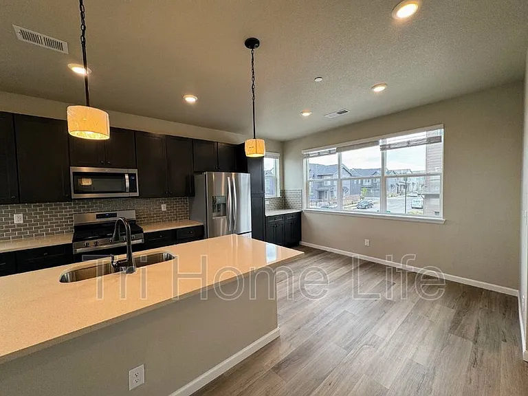7022 Doncaster Ct — Photo 11