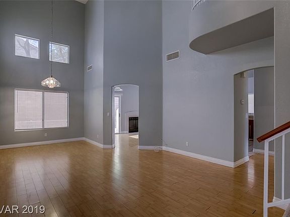 3rd image of 7892 Delta Oak Ct